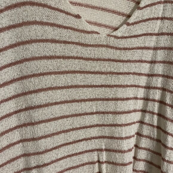 Pink Lily Something About You Ivory/Mauve Sweater - Large - Picture 3 of 5